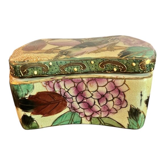 Chinese Porcelain Trinket Box 5"x3"x2.5" Pink Flowers & Birds Gold Trim Lacquer - Picture 3 of 11